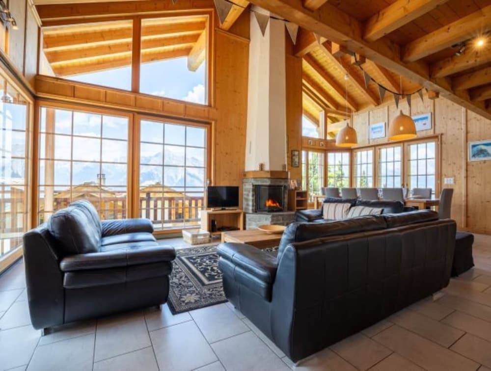 Chalet in the Heart of Valley With Balcony