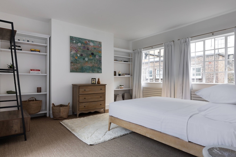 Wyndham Mews II by Onefinestay view 3