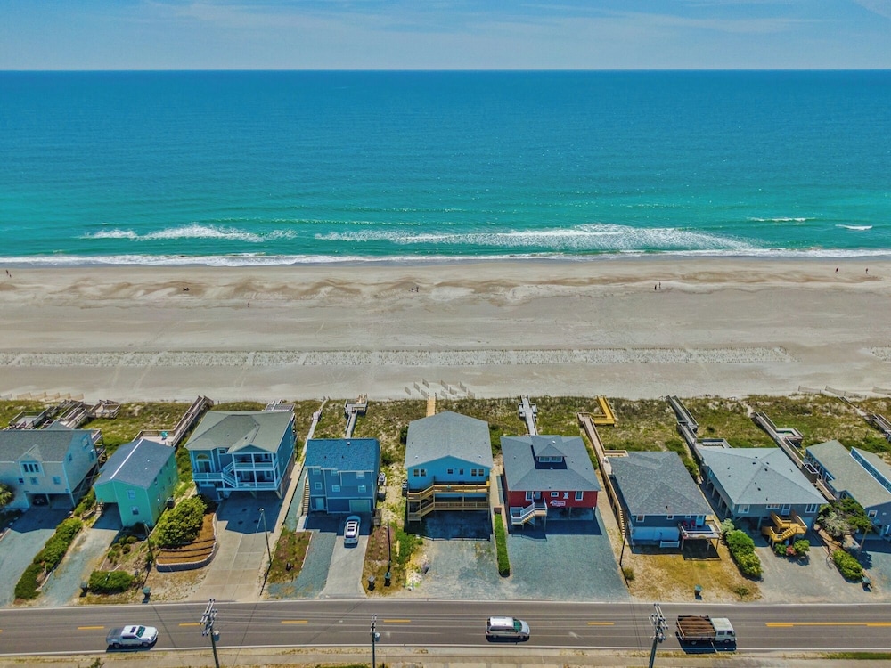Walking on Sunshine by Topsail Realty