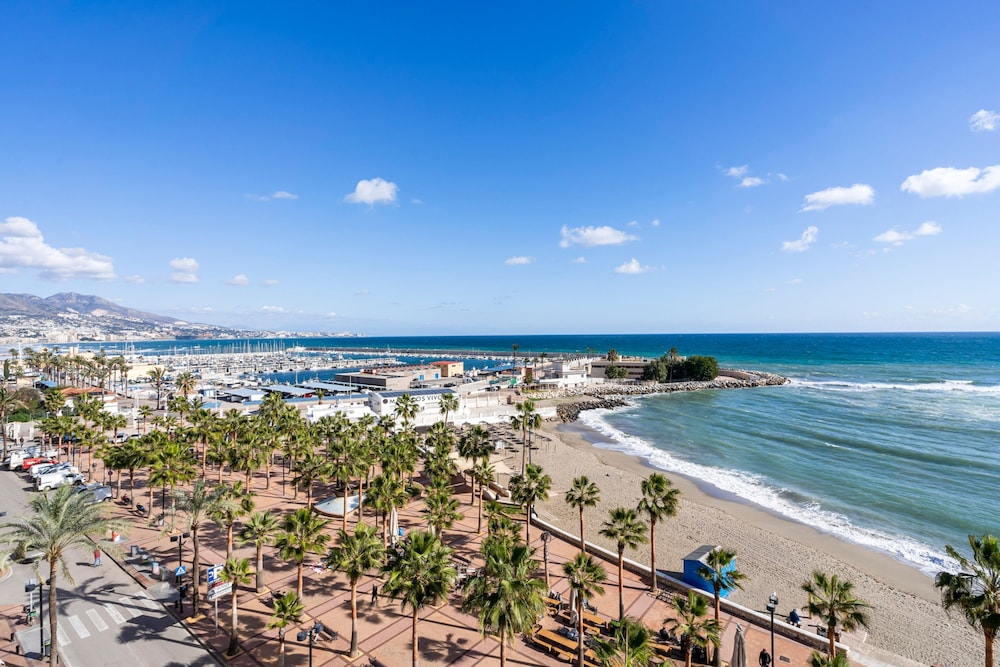 Marvelous Waterfront apt in Fuengirola - Ref 73