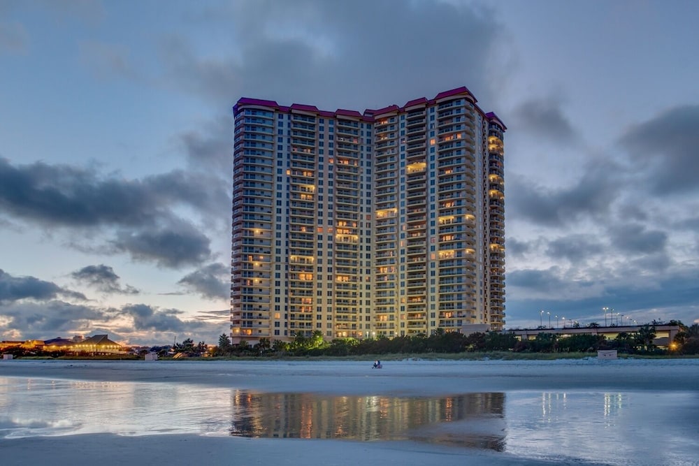 Margate Tower 2401 4br 3 Ba Direct Oceanfront 4 Bedroom Condo by RedAwning