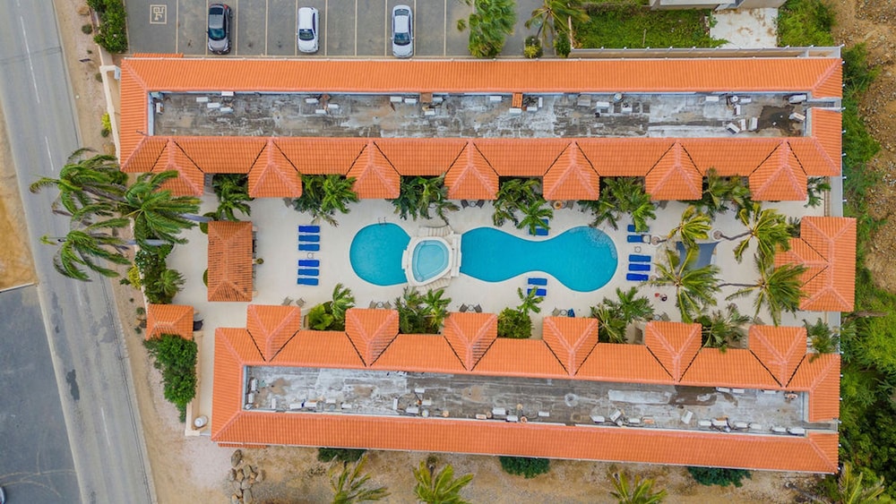 1BR Condo Wacamaya Condos Great Pool Location