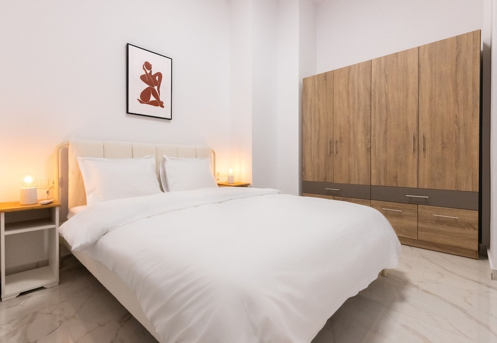 LIV - Modern Spacious Apartment in Gazi
