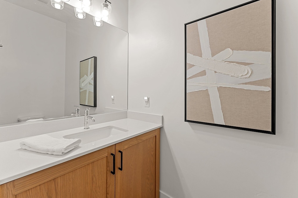 Villa #24 At Bloomington Country Club 4 Bedroom Townhouse