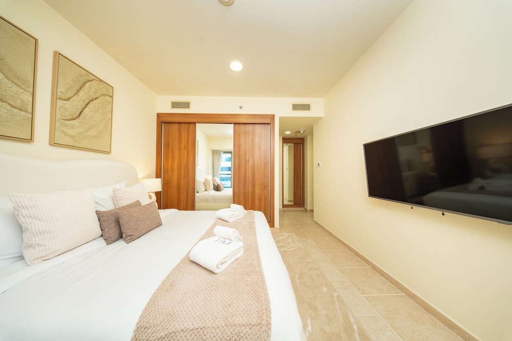 PVH - 3BR & Maids Room - Princess Tower