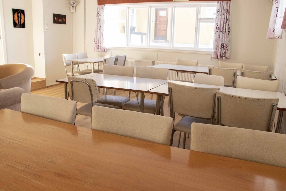 Puffin Hostel Vik