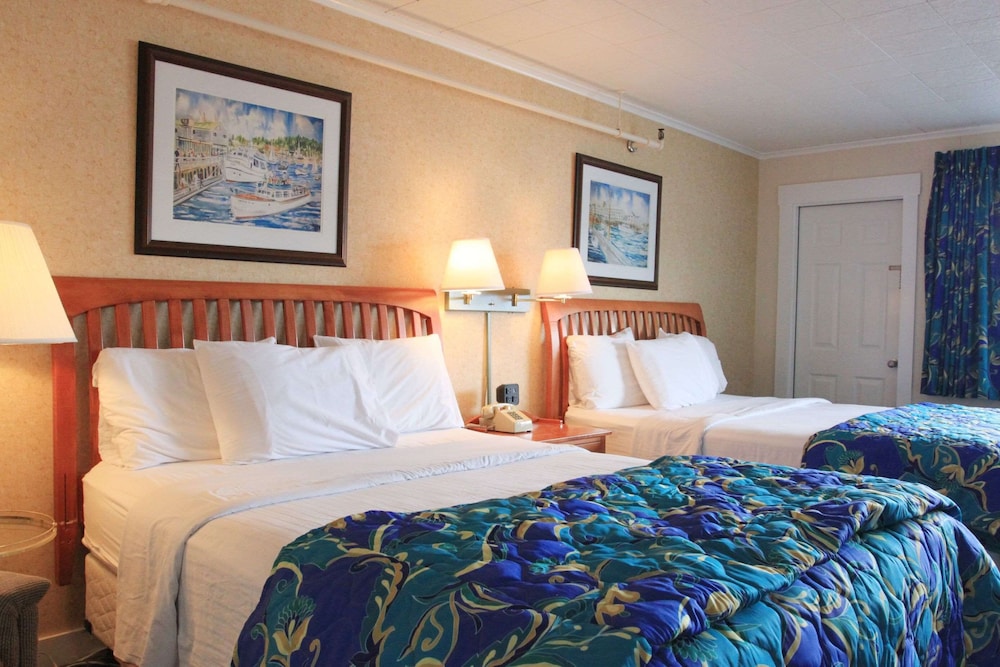 Fishermans Wharf Inn