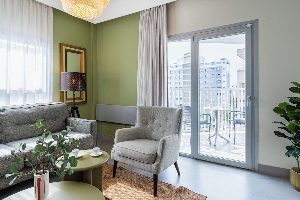 Local Host Living - Signature Apartments in Nicosia