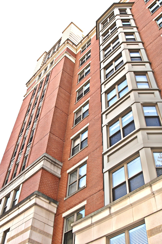 Weichert Suites at Andover House