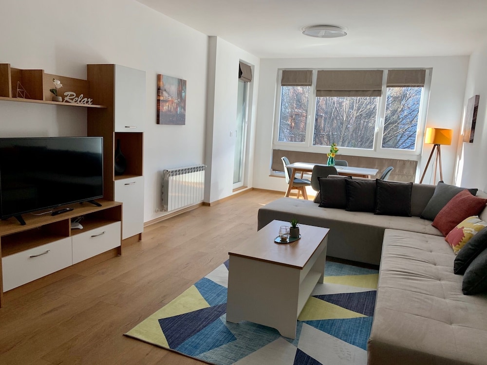 Gardenia Apartments view 2