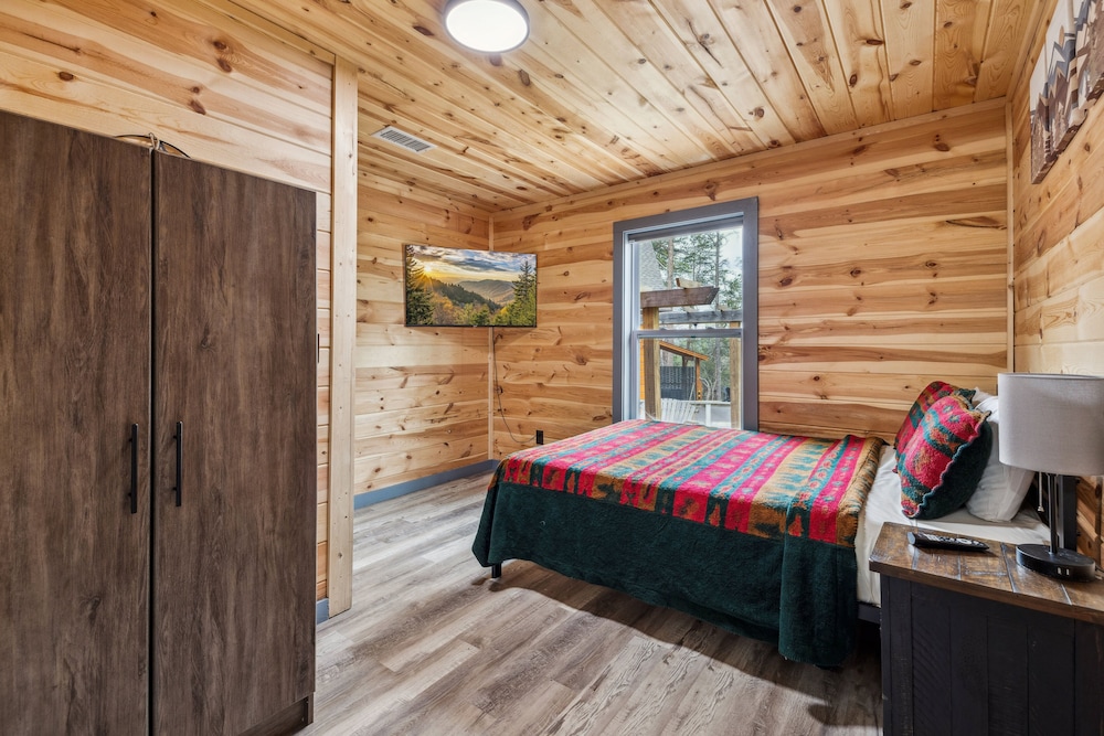 Starlight Valley 3 Bedroom Cabin