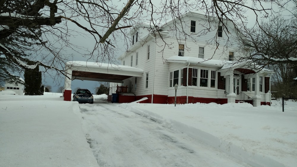 Fish & Loaves B&B