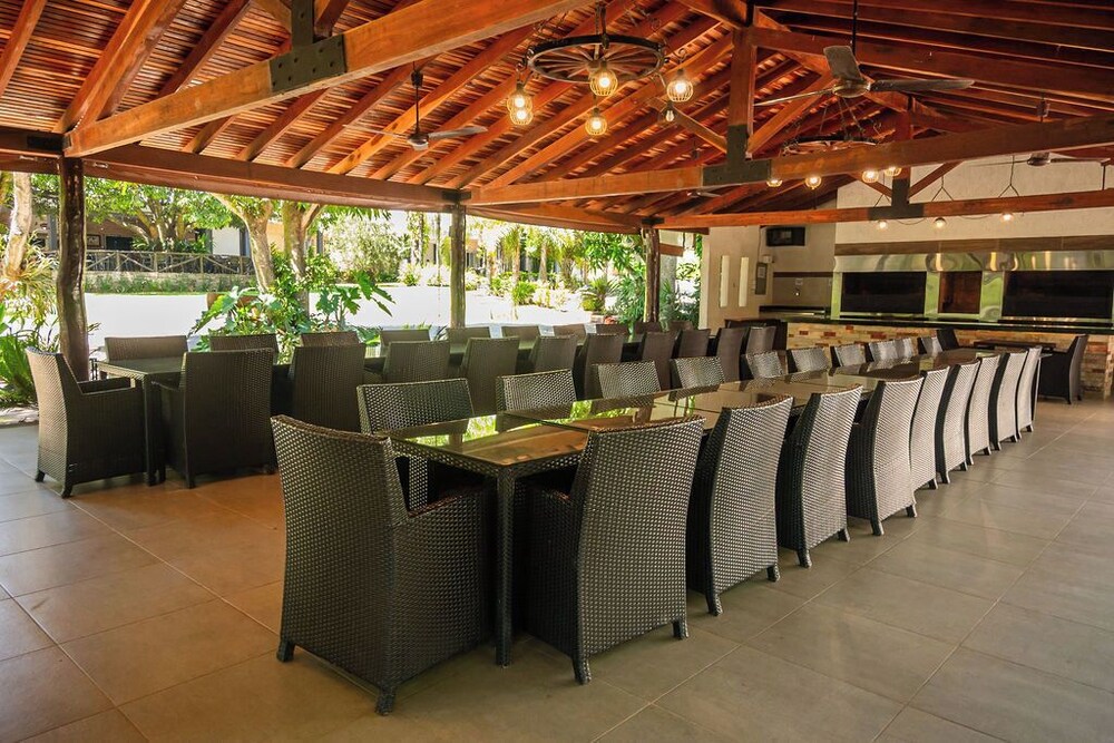 Papalo Resort Hotel