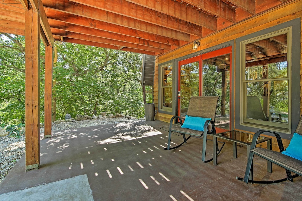 New York City Vacations - Walk to Tuttle Creek Lake: Secluded Scenic Retreat - Property Image 32