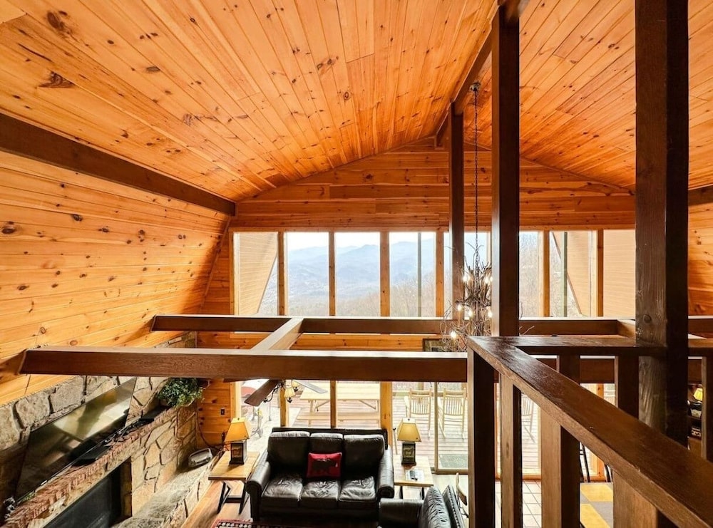 Smoky Mountain High 8 Bedroom Chalet by RedAwning view 5