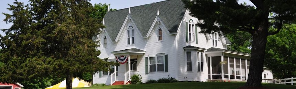Allegan Country Inn