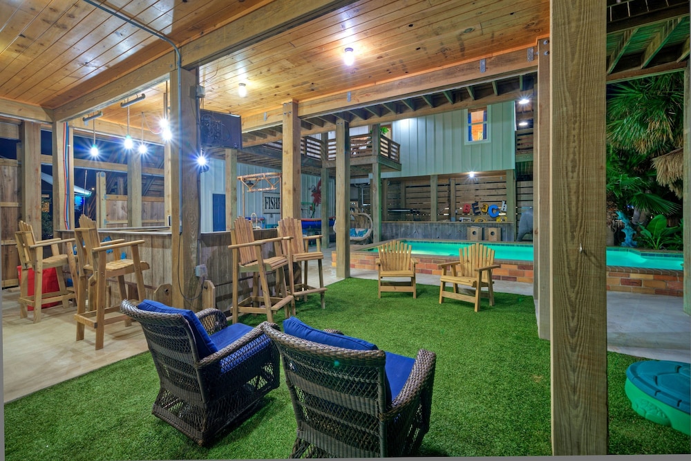Fish Camp Buyout by Avantstay Unique 6bdr Escape Private Pool Views