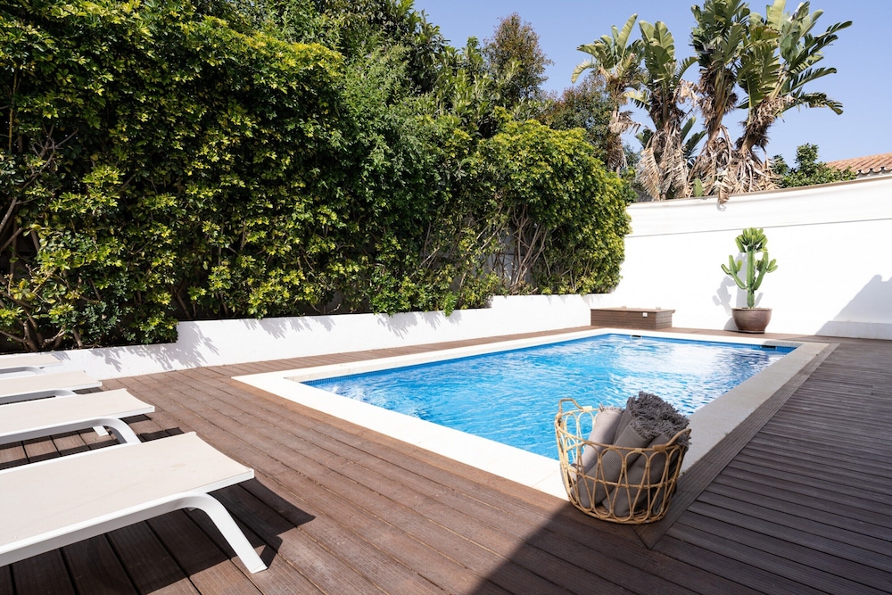 Villa in Marbella Near Beach