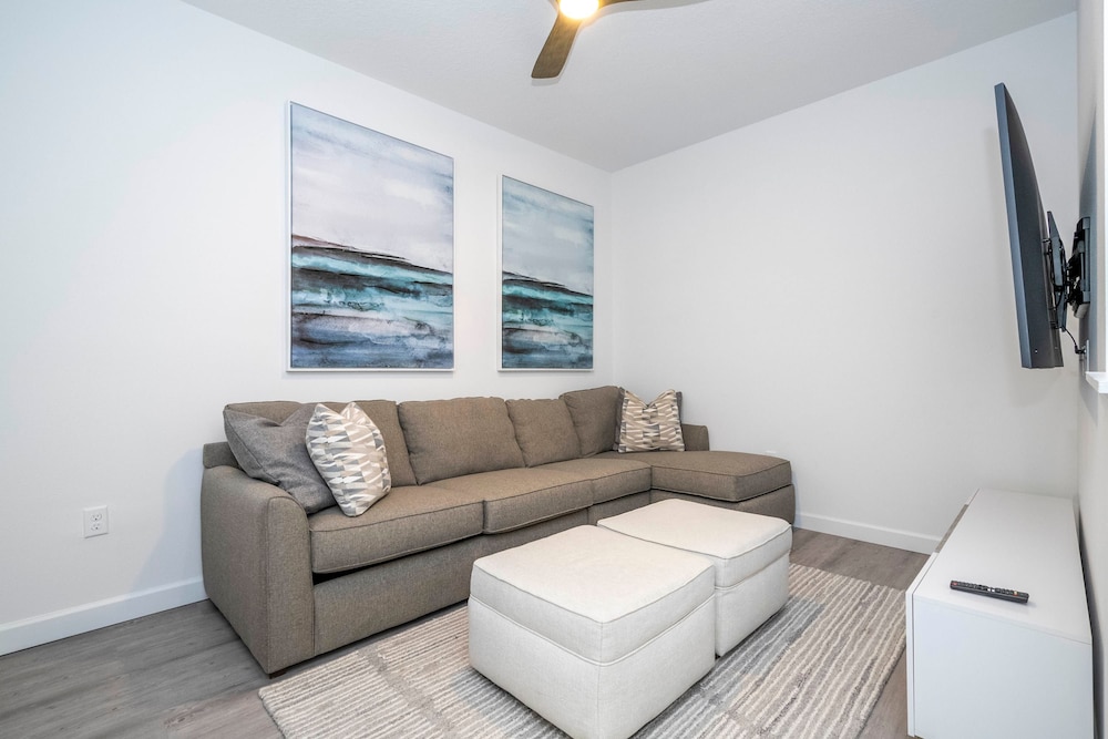 Brand new 4 Bed With Loft Villa for all