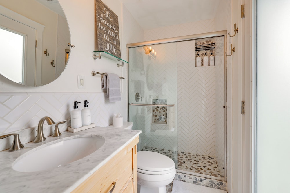 3 Mi to Old Town: Modern Oasis in Scottsdale!