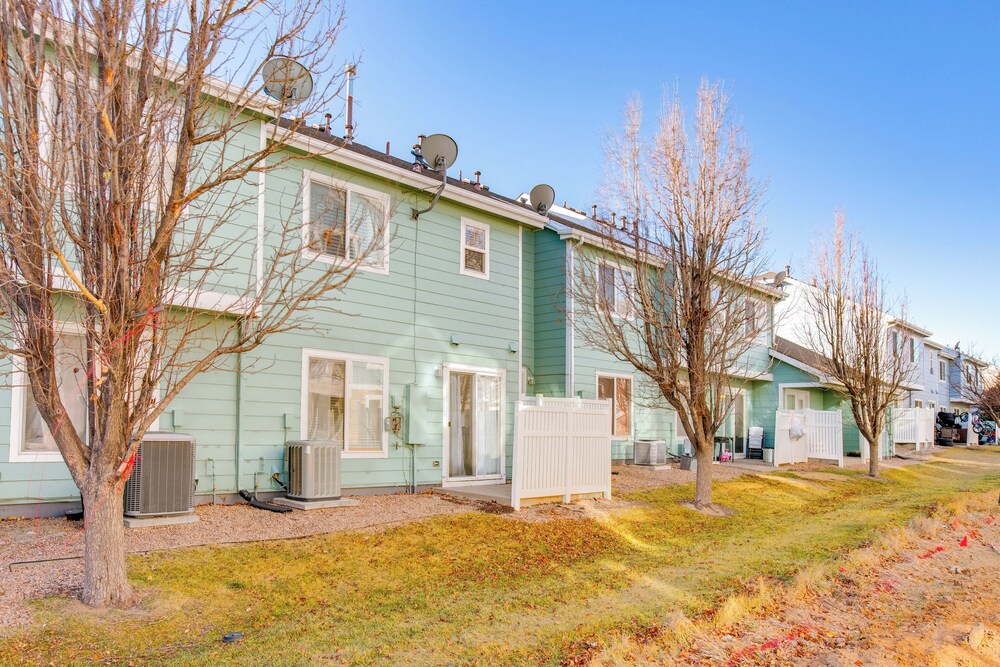 16 Mi to Dtwn Denver: Cozy Townhome w/ Patio!