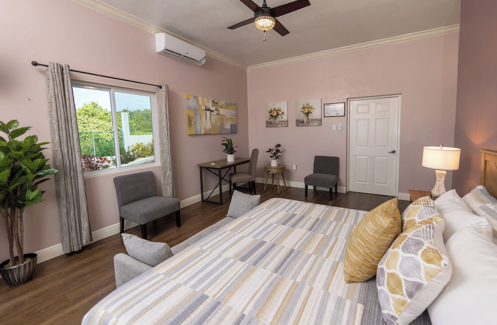 Majestic Heights Bed & Breakfast