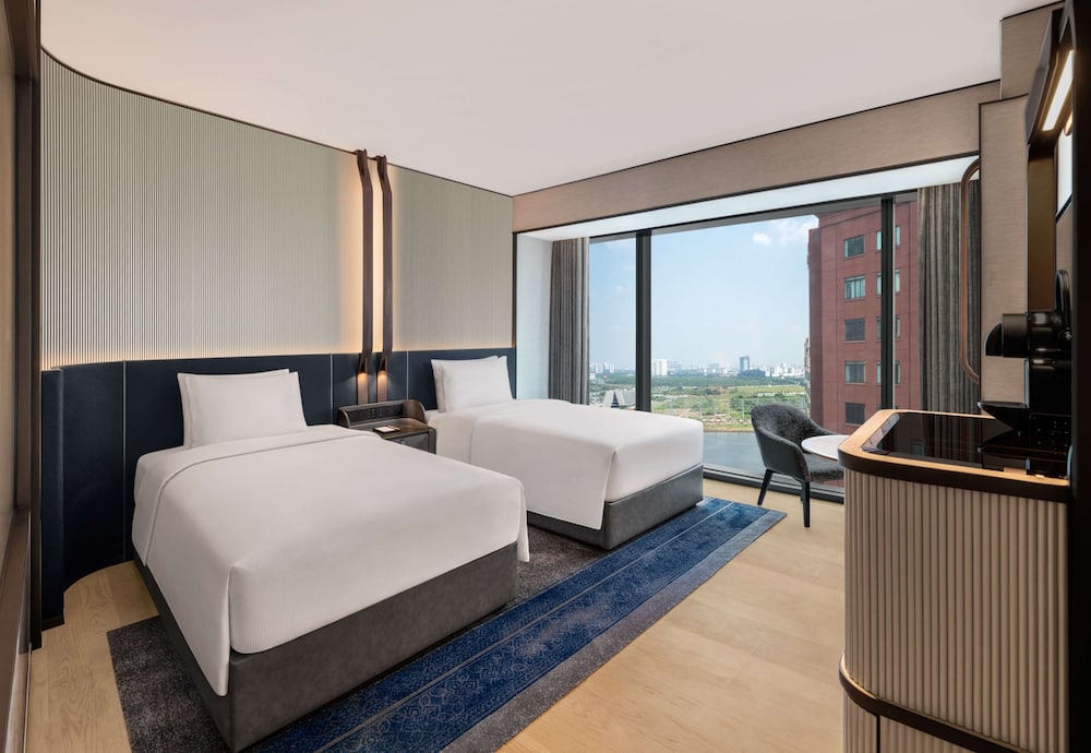 Hilton Saigon 13