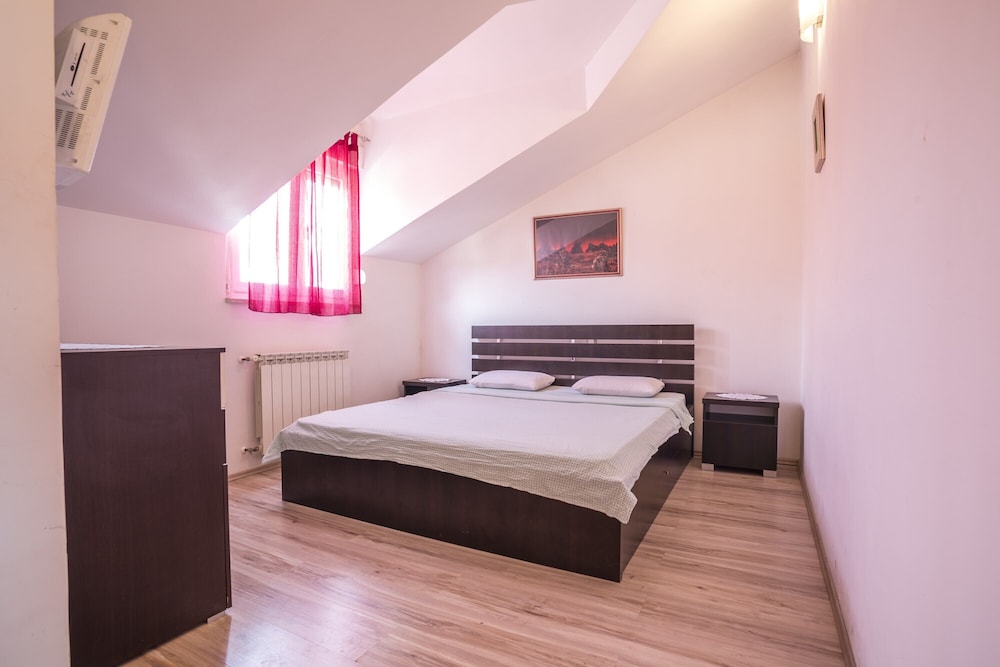 Luxury apartment Alduk close to Znjan beach with the sea view view 2