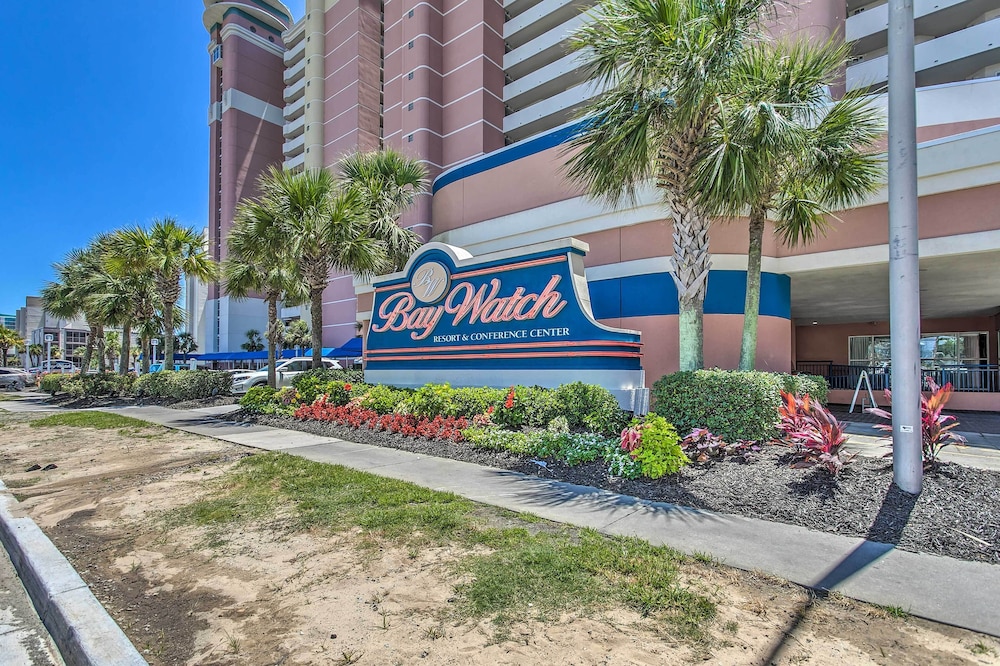 Steps to Beach: Bay Watch Resort Studio