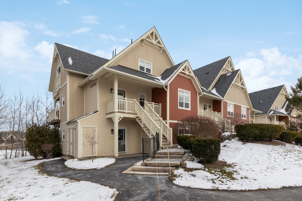 Rivergrass Condos
