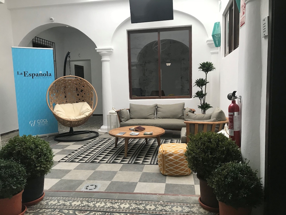 lounge