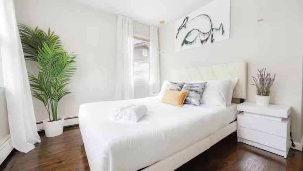 Upscale 3BR NY Home with Free Parking