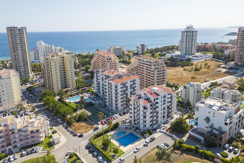 B97 - Flor da Rocha Apartment in Portim o