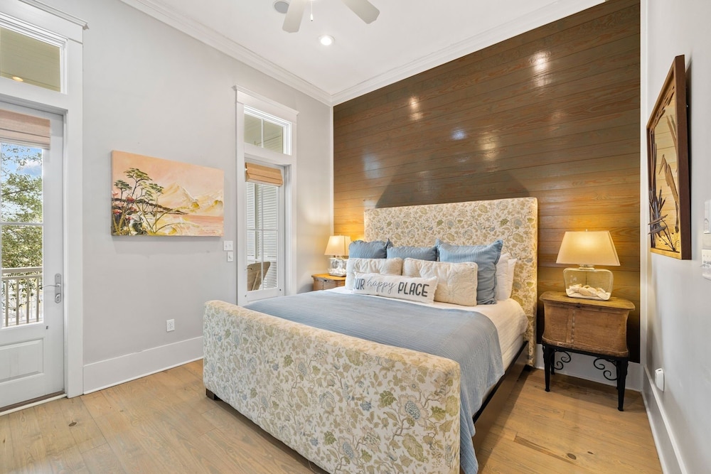 Beautiful Watercolor Home Across From Cerulean Park 5br/4.5bth + Carriage House 5 Bedroom Home by RedAwning view 2