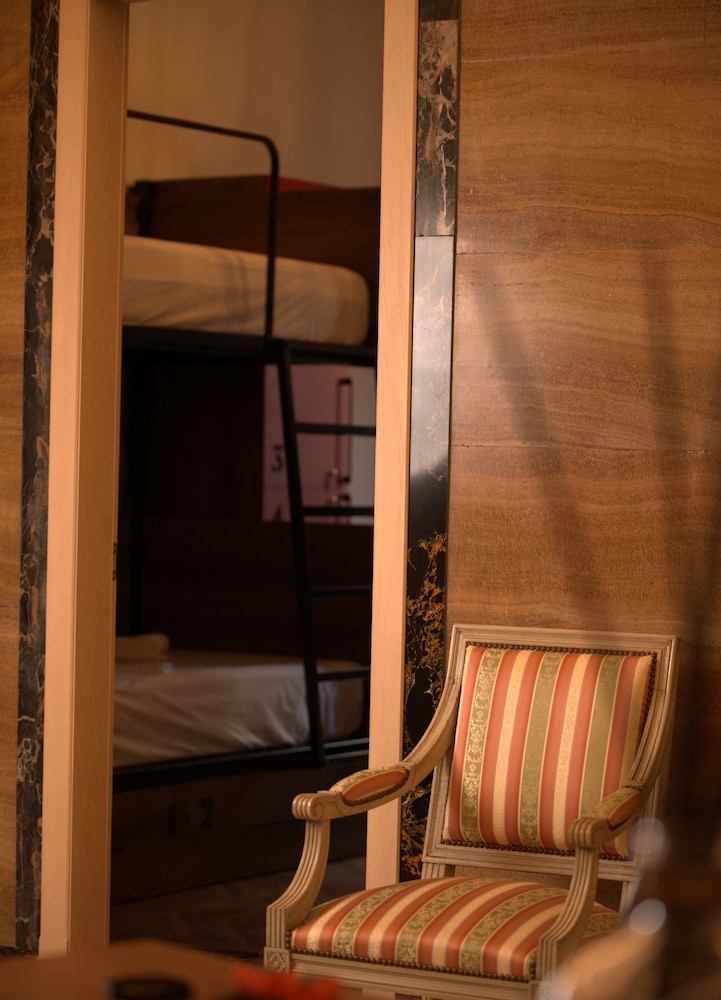 2115 Boutique Hostel