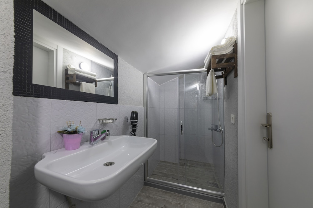 Royal Taksim Süitleri - Image 65