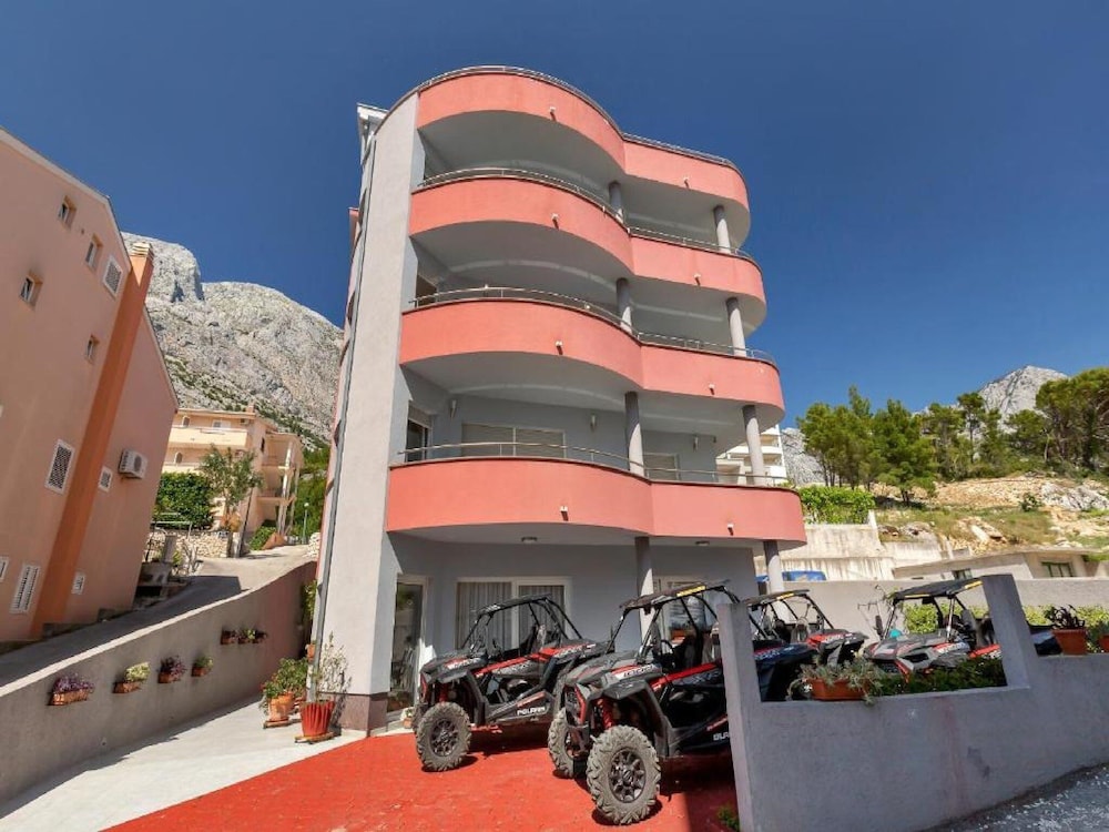 Apartments Villa Juric