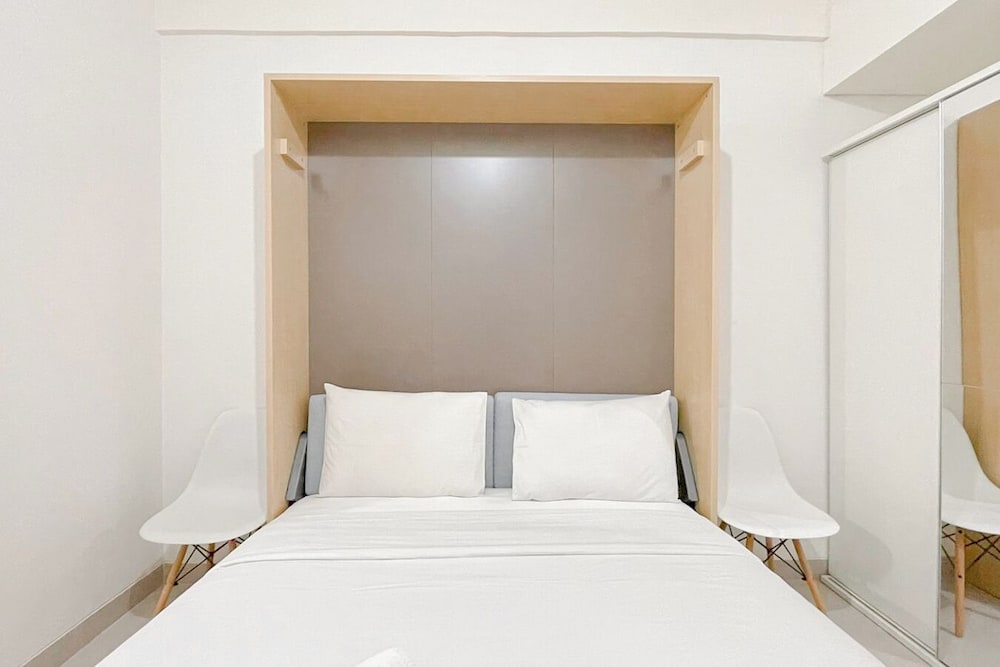 Practical Studio (No Kitchen) Near Unhas Bandaraya - Tallasa City Makassar Apartment