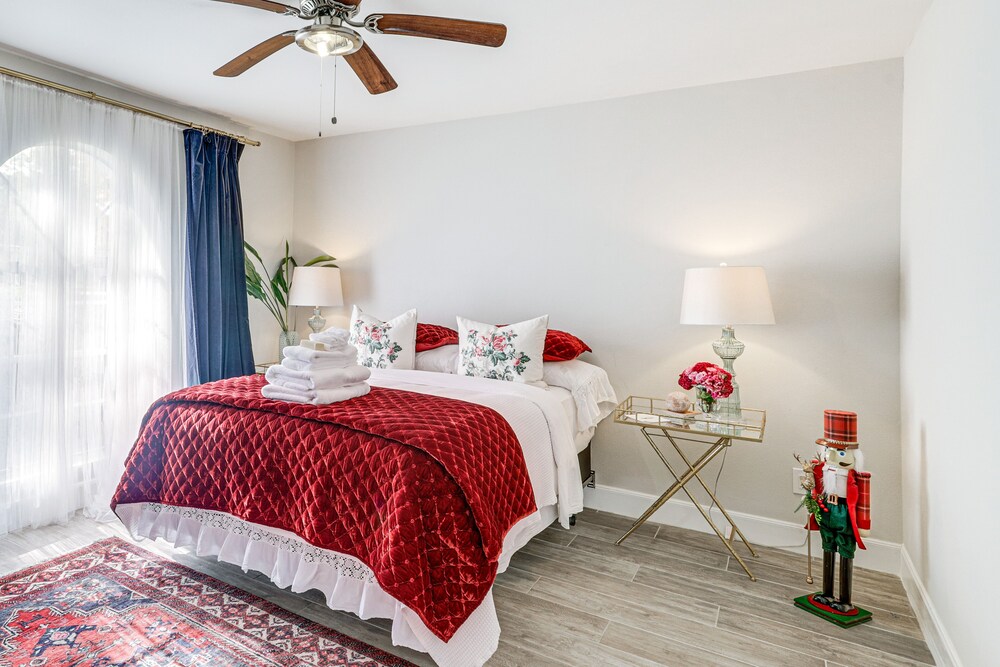 Chic Houston Home w/ Patio, Near Old Town Spring! view 4