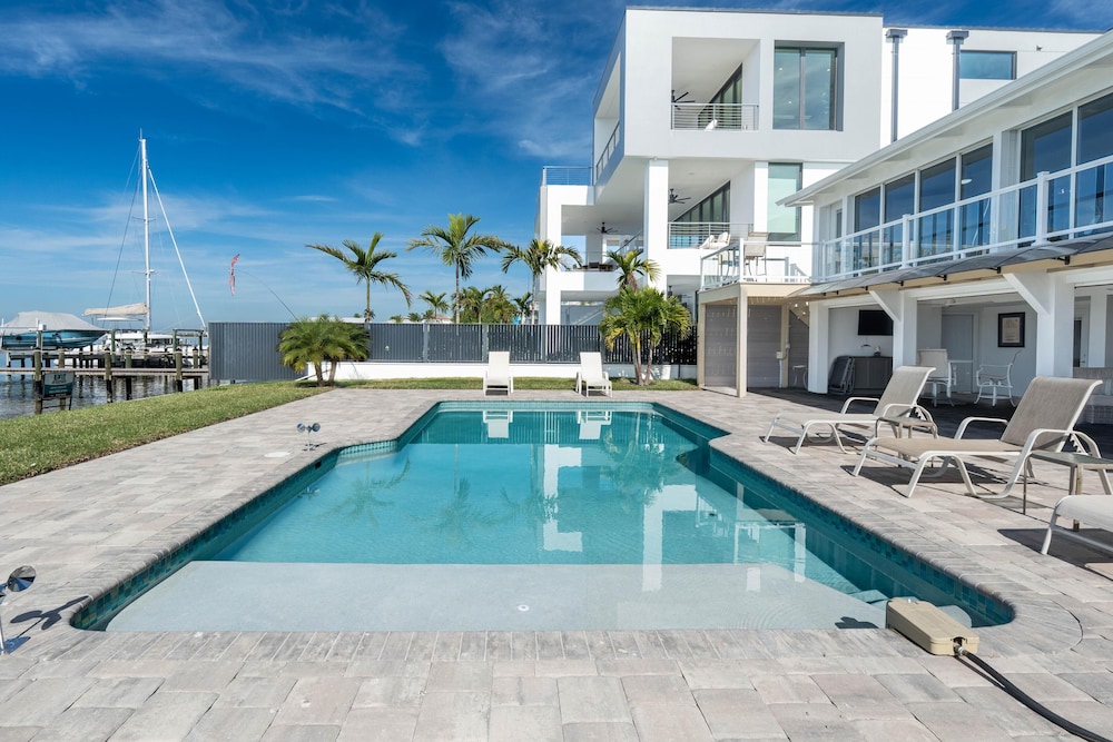 Island Bay Retreat
