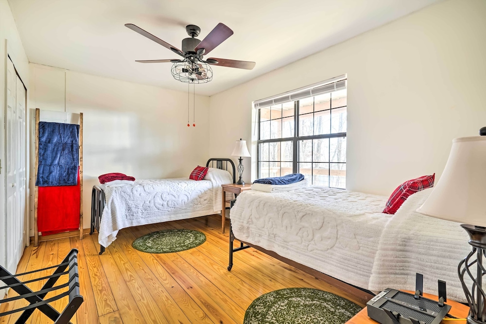 Renovated Cabin w/ Decks, Views, & Fire Pit! view 2