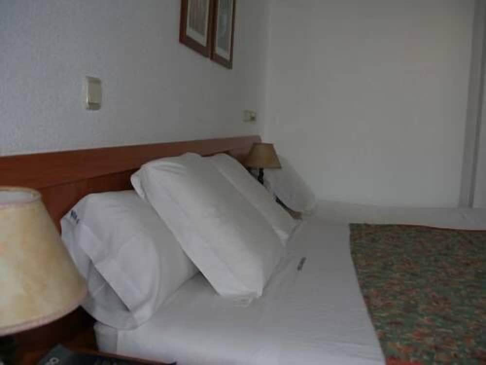 Hostal Gran Via Levante