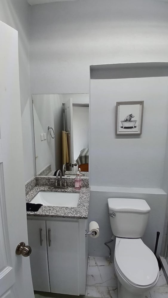 K & X Airbnb Apartments