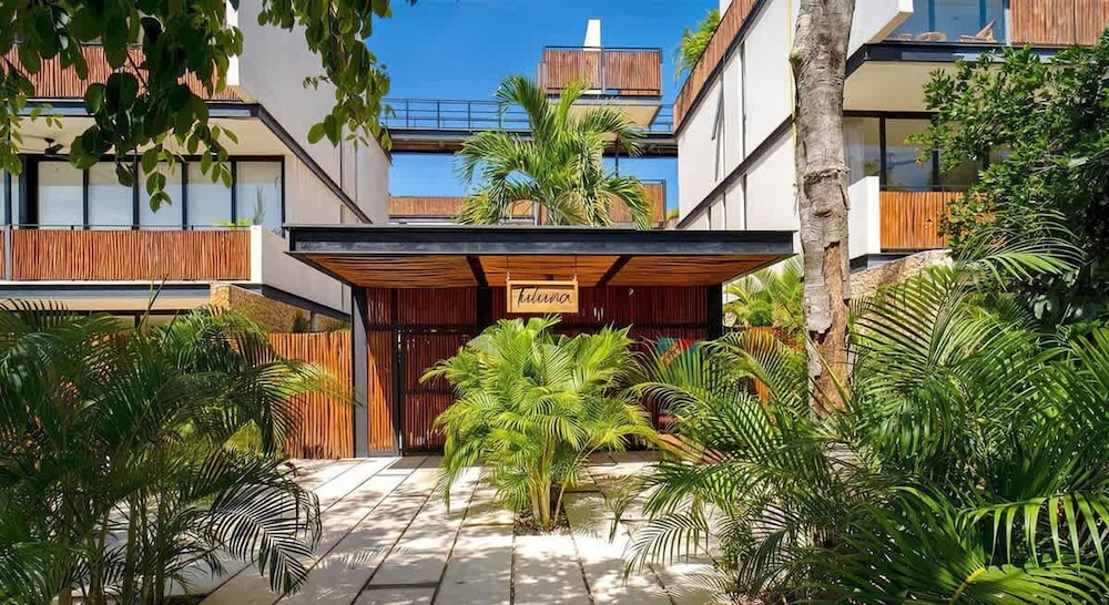 2 BR With Private Pool Spacious Green Areas by Waves Management