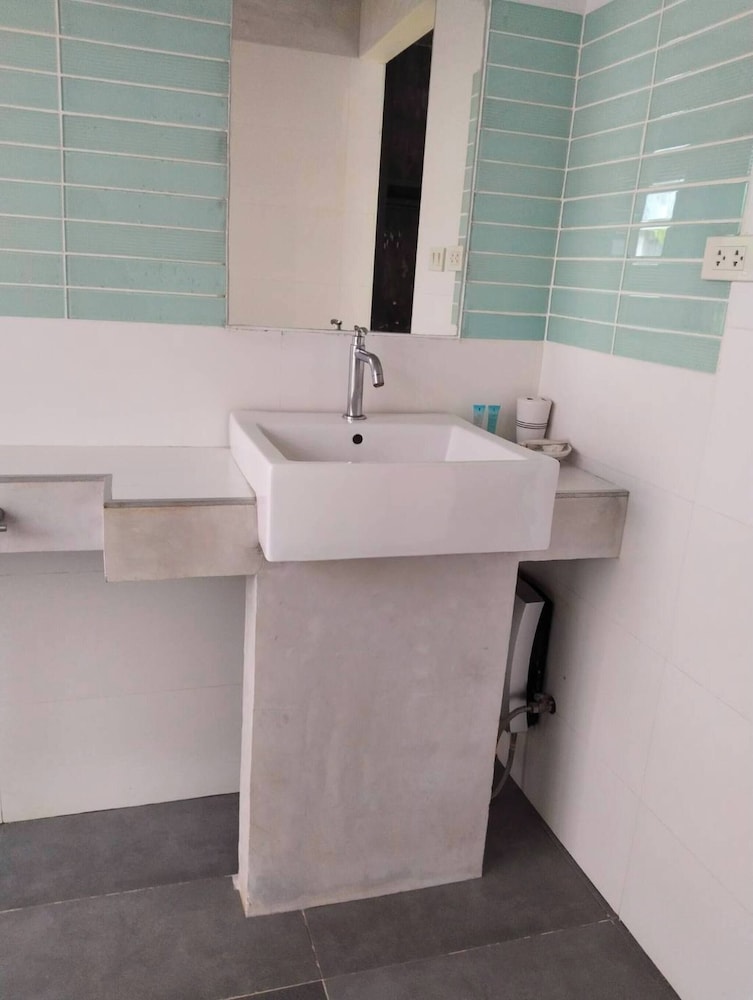 Three Bedroom Balinese Villa - a Shared Pool