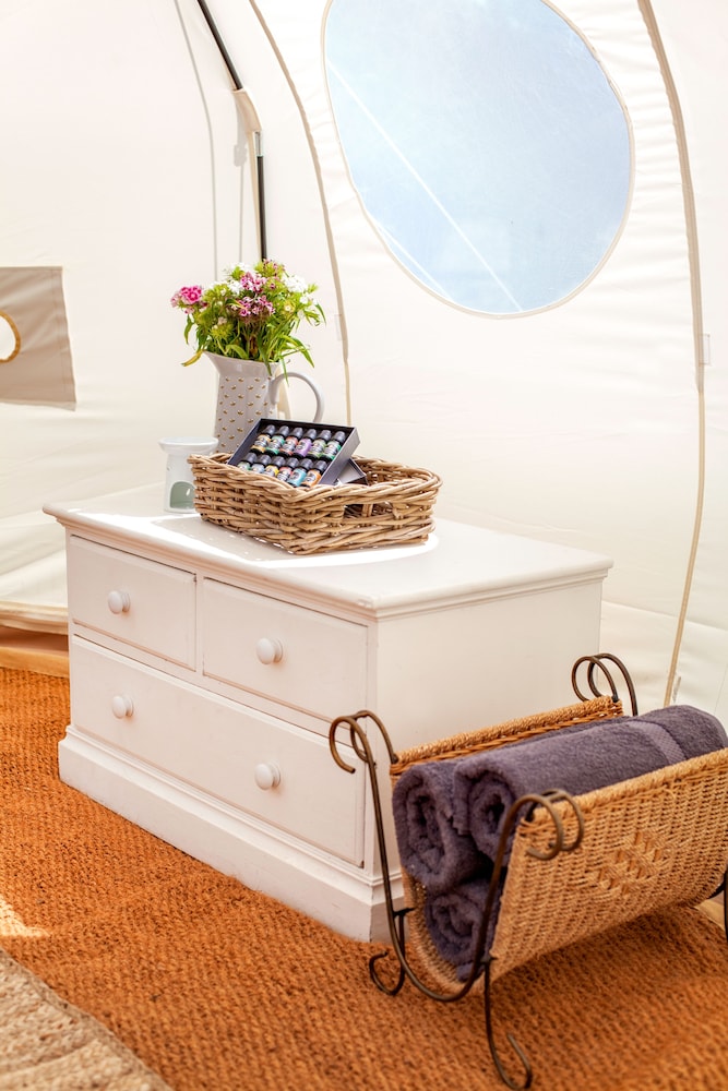 Stunning 1-bed Star Gazing Bell Tent Loughborough view 4