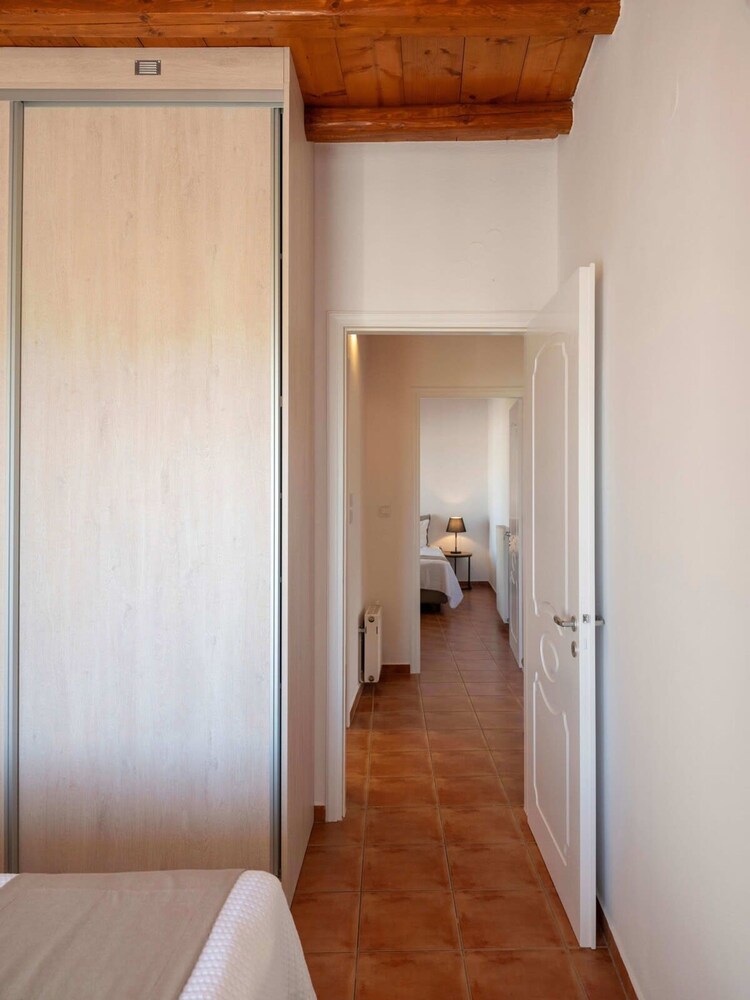 Myrsini Traditional Hillside Cottage