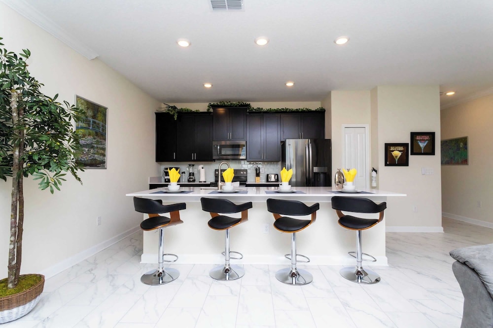 Gorgeous 4Bd w/ Pool @ Champions Gate 1196
