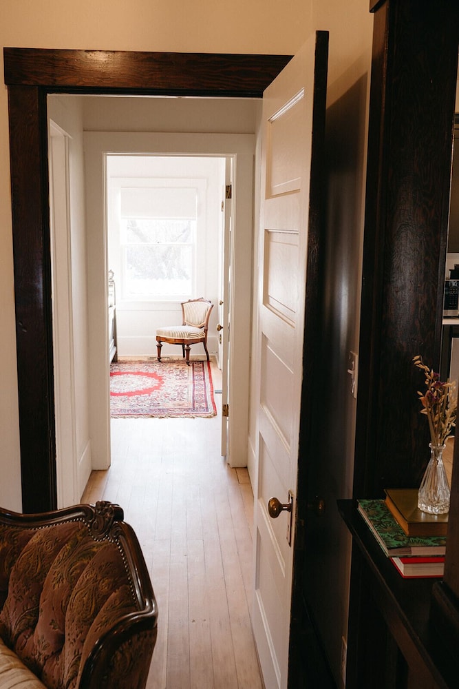 Ellerbeck Mansion Bed & Breakfast