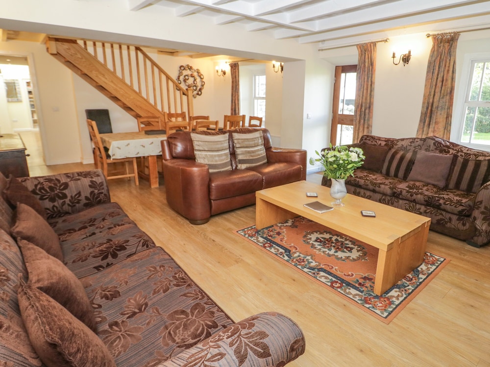Bryn Dedwydd Farmhouse